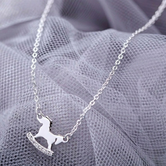 NEW 925 SILVER PLATED ROCKING HORSE NECKLACE - Picture 7 of 10